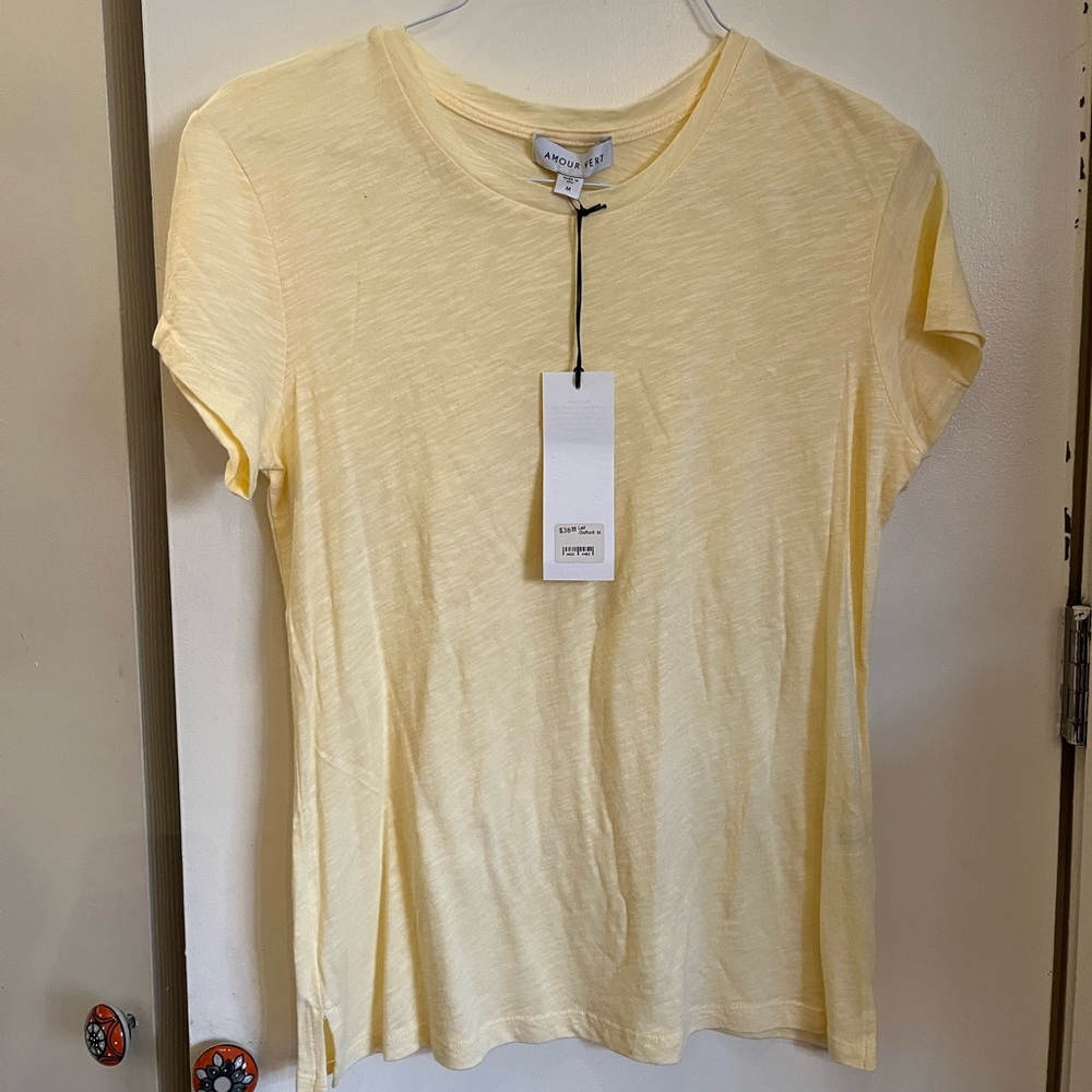 Super soft tee by Amour Vert